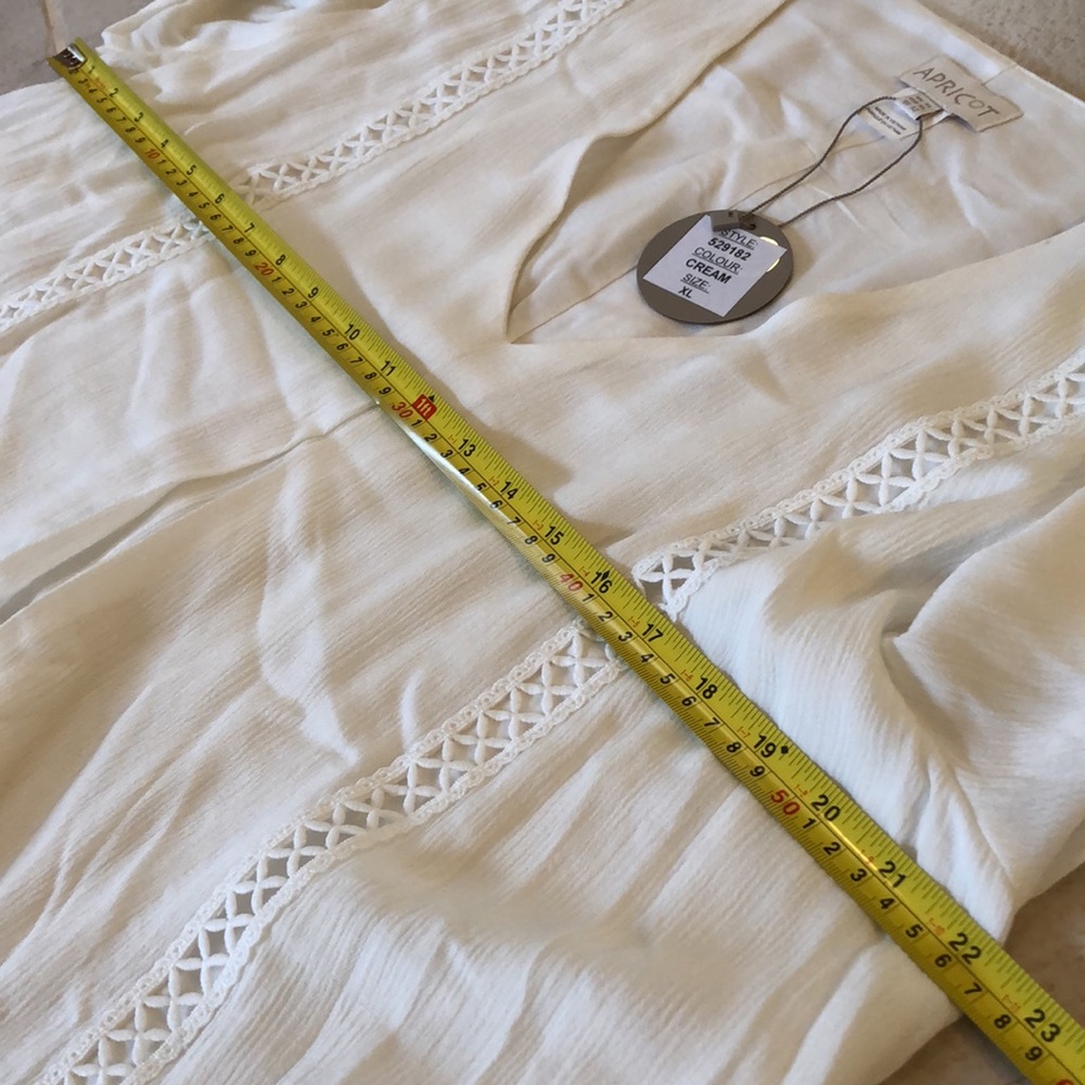 Apricot Bohemian long & lined crinkly gauzy fabric with embroidered X detail - Picture 11 of 12
